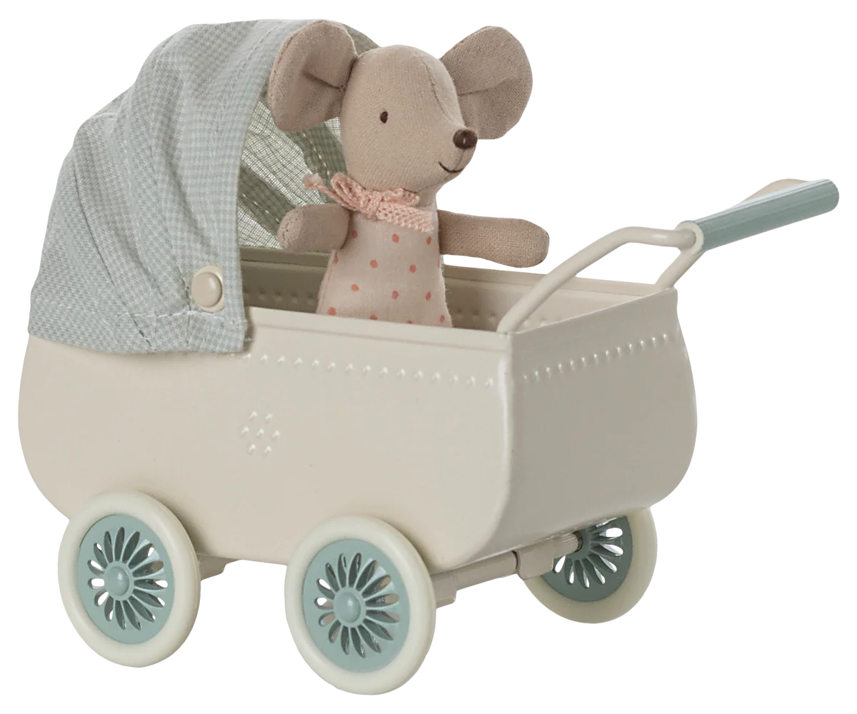 Pram with Baby Mouse