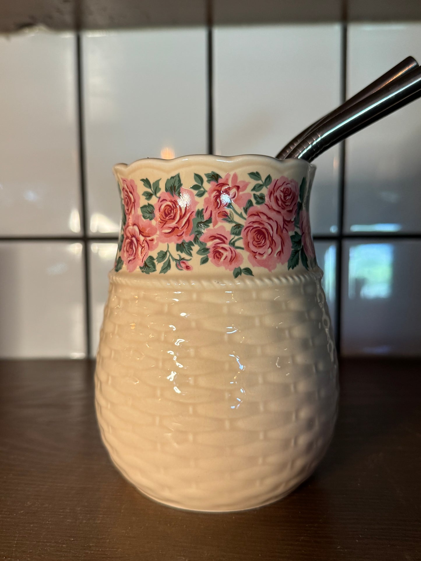 4 pc. set of ceramic decor