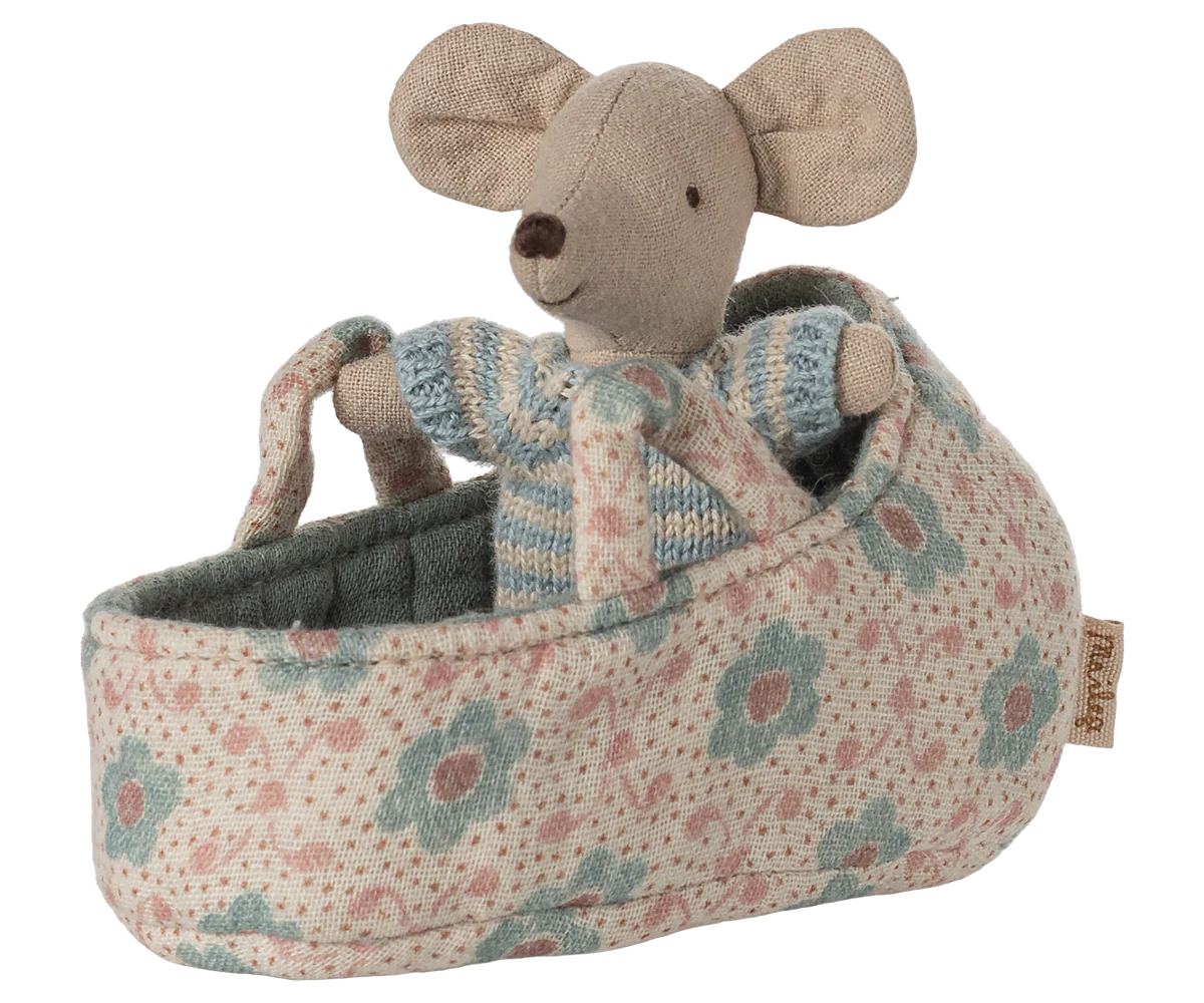 Baby Mouse in Carry Cot-Blue