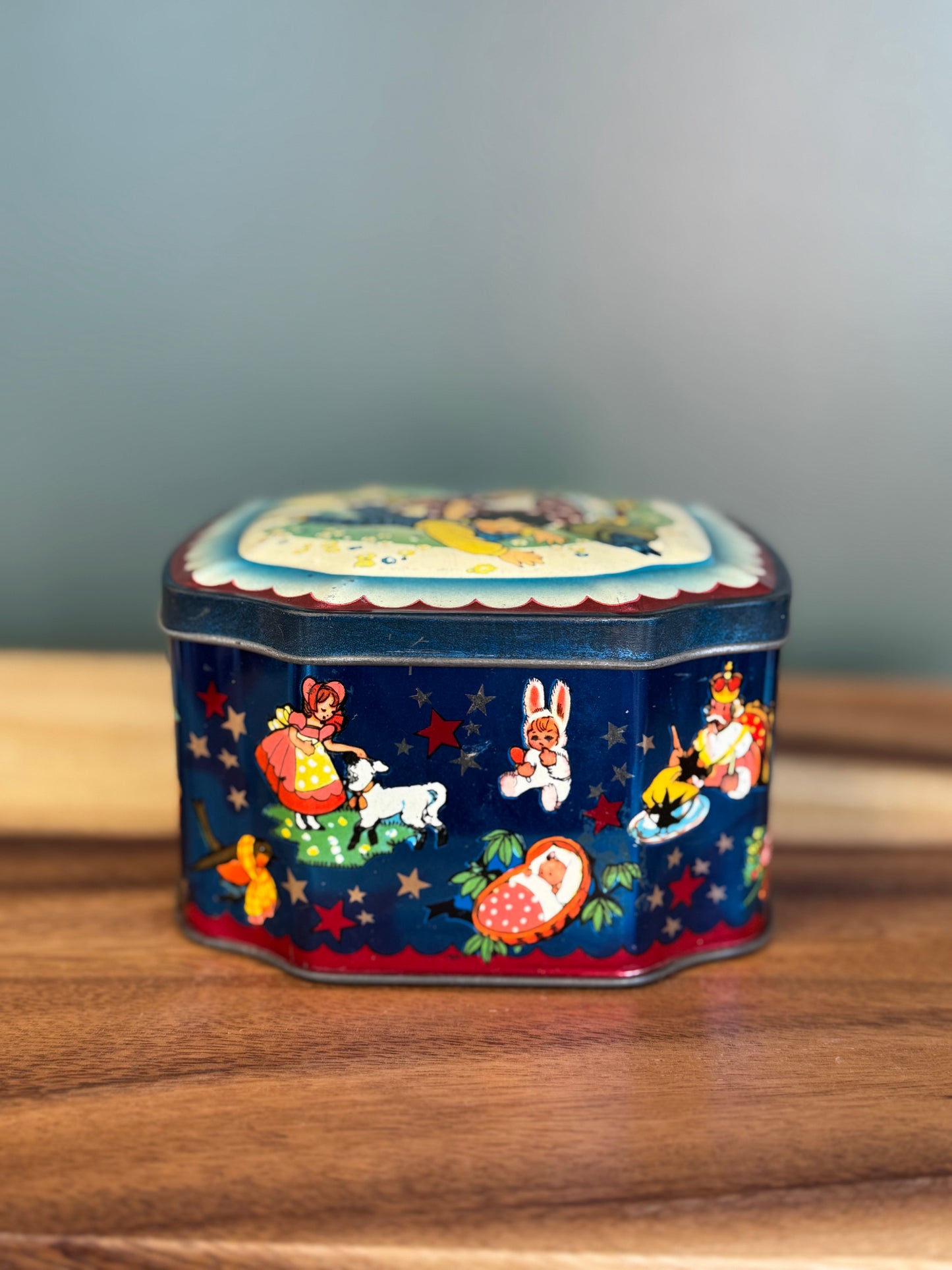 Pre-Loved Tin "Jack and Jill"