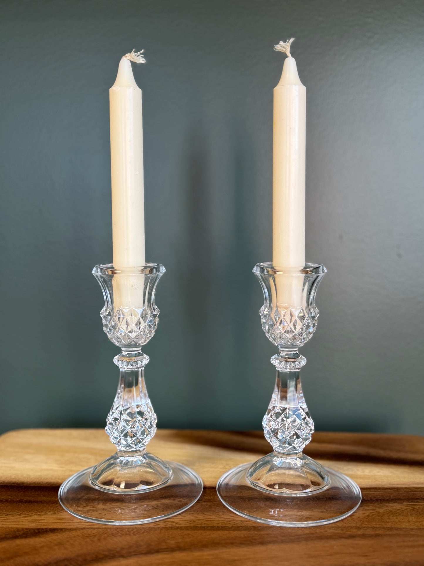 Pre-Loved Set of 2 Glass Candlestick Holders