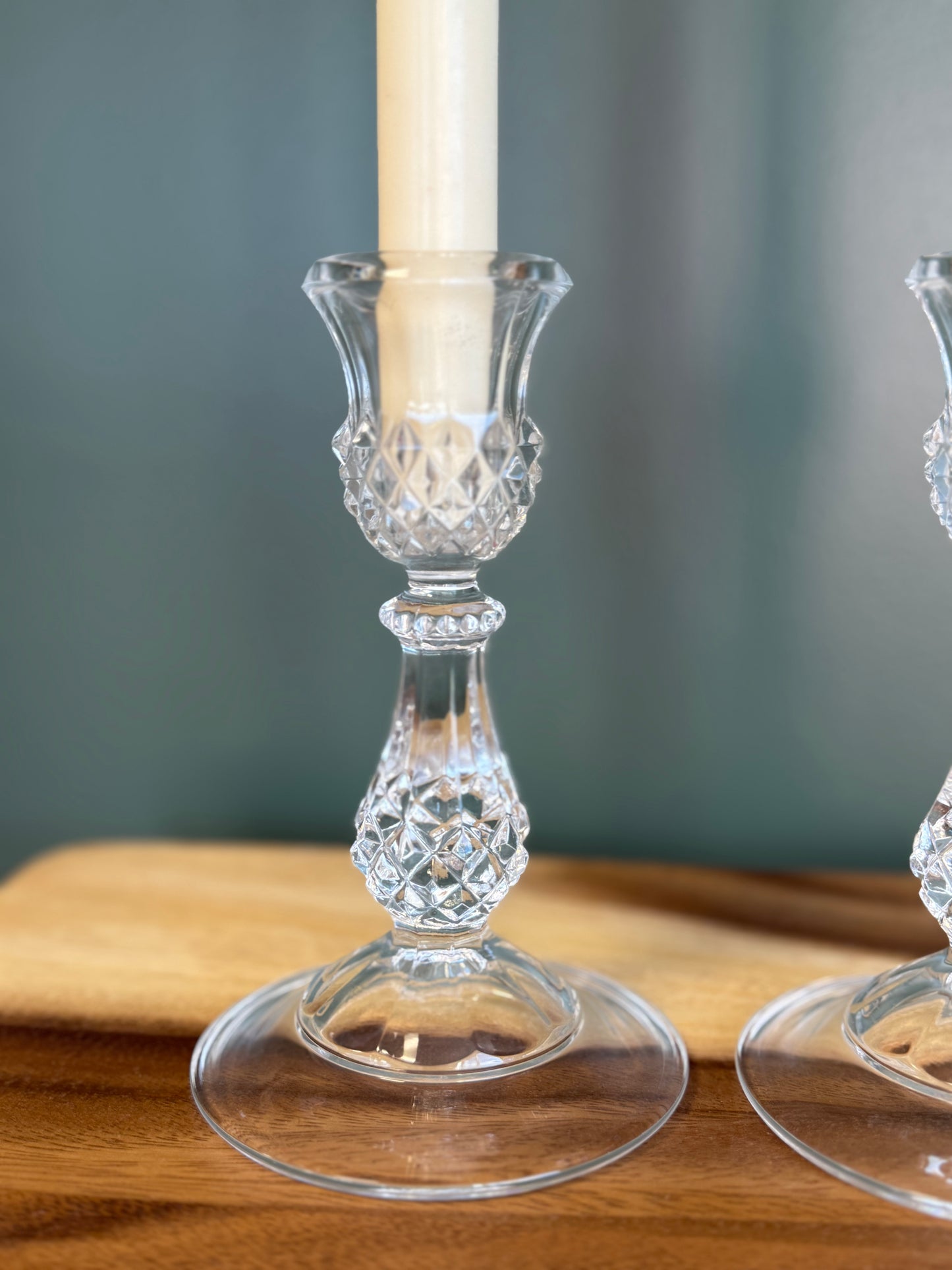Pre-Loved Set of 2 Glass Candlestick Holders