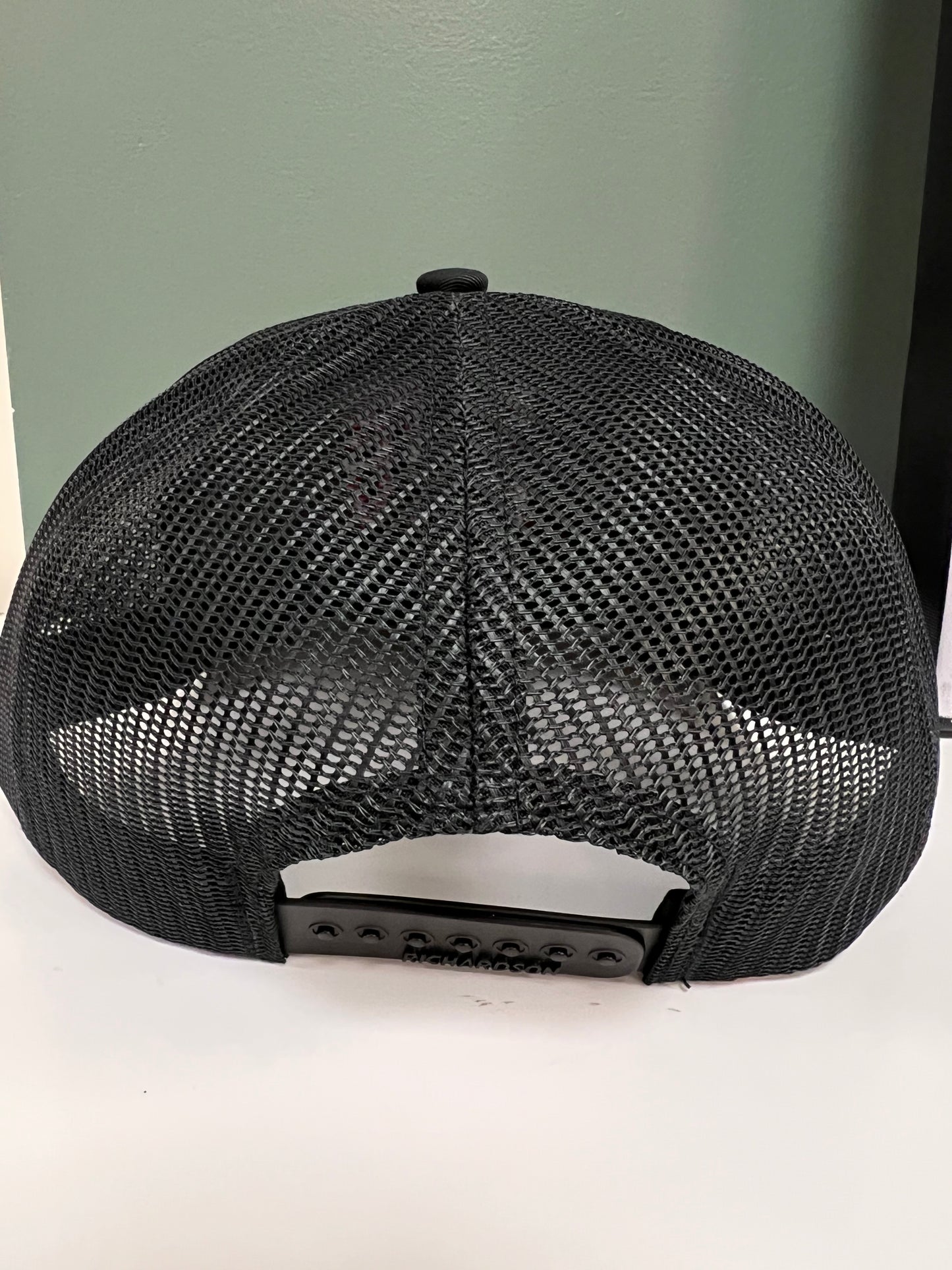 THEOKV-Mesh Embroidered Snap Backs