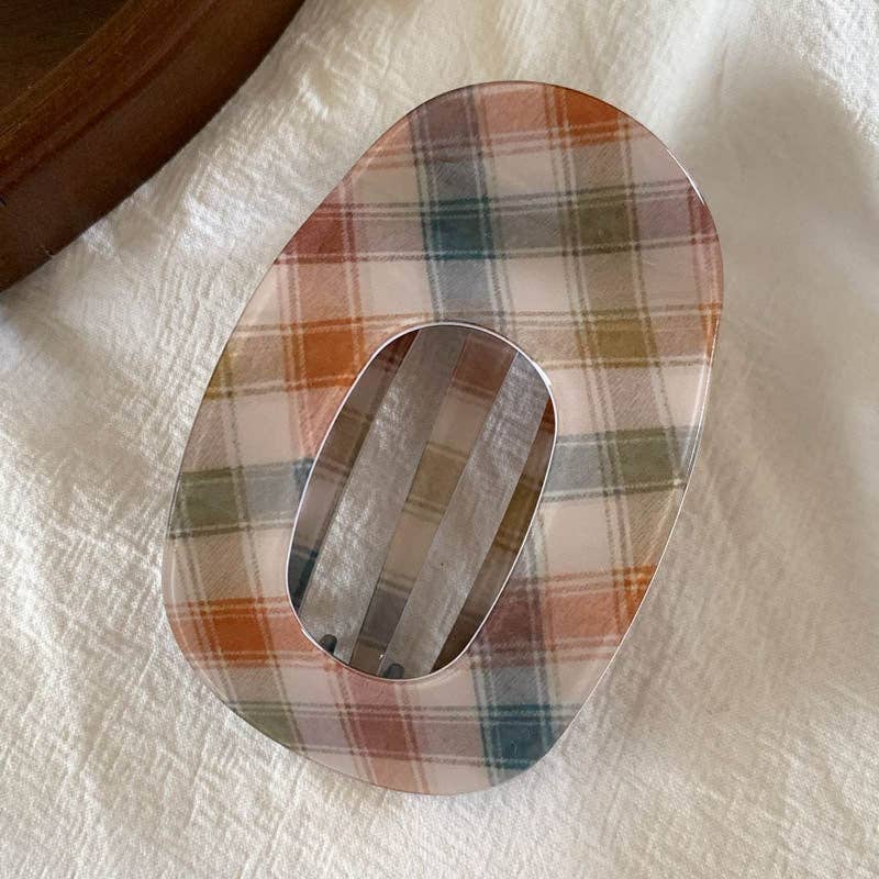 Retro Print Oval Hair Claw
