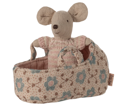 Baby Mouse in Carry Cot-Rose