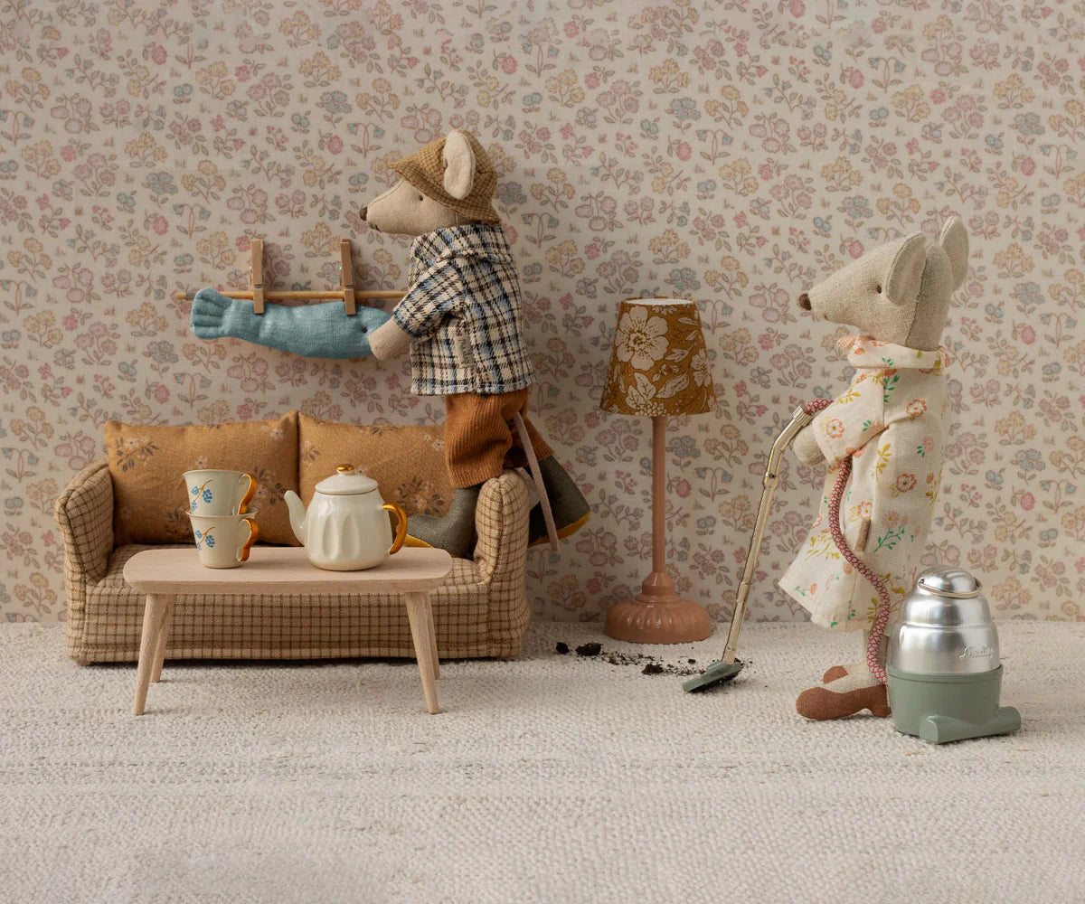 Couch-Mouse, Mable