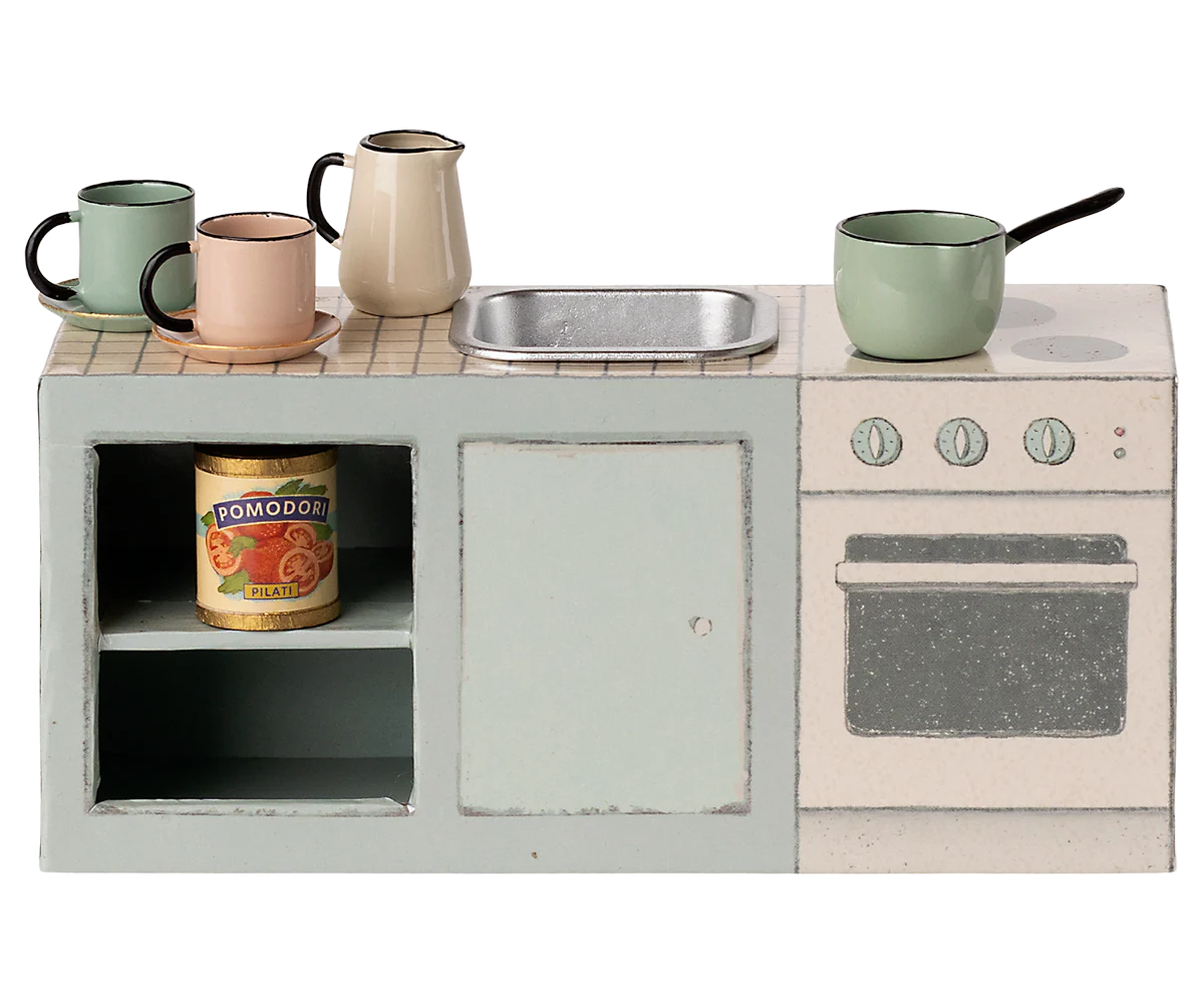 Kitchen Counter Mouse