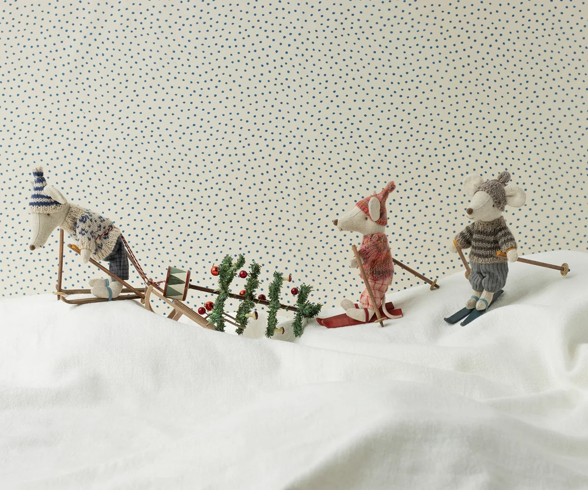 Winter Mouse with Ski Set - Dad Blue