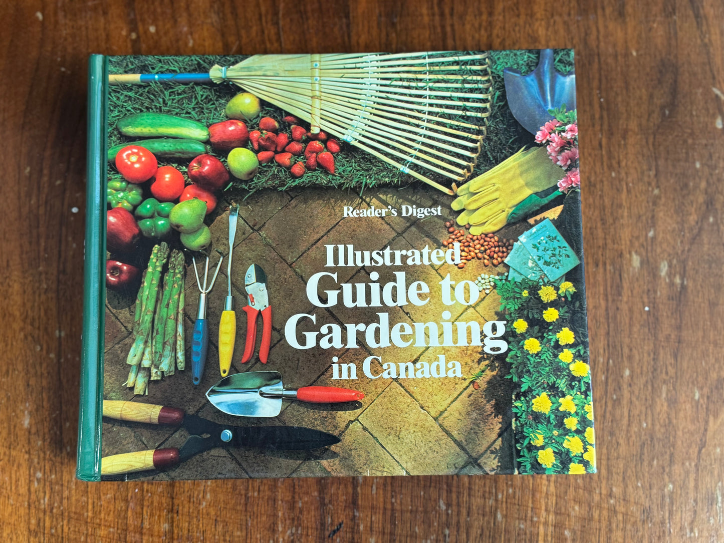 Reader's Digest Gardening Book