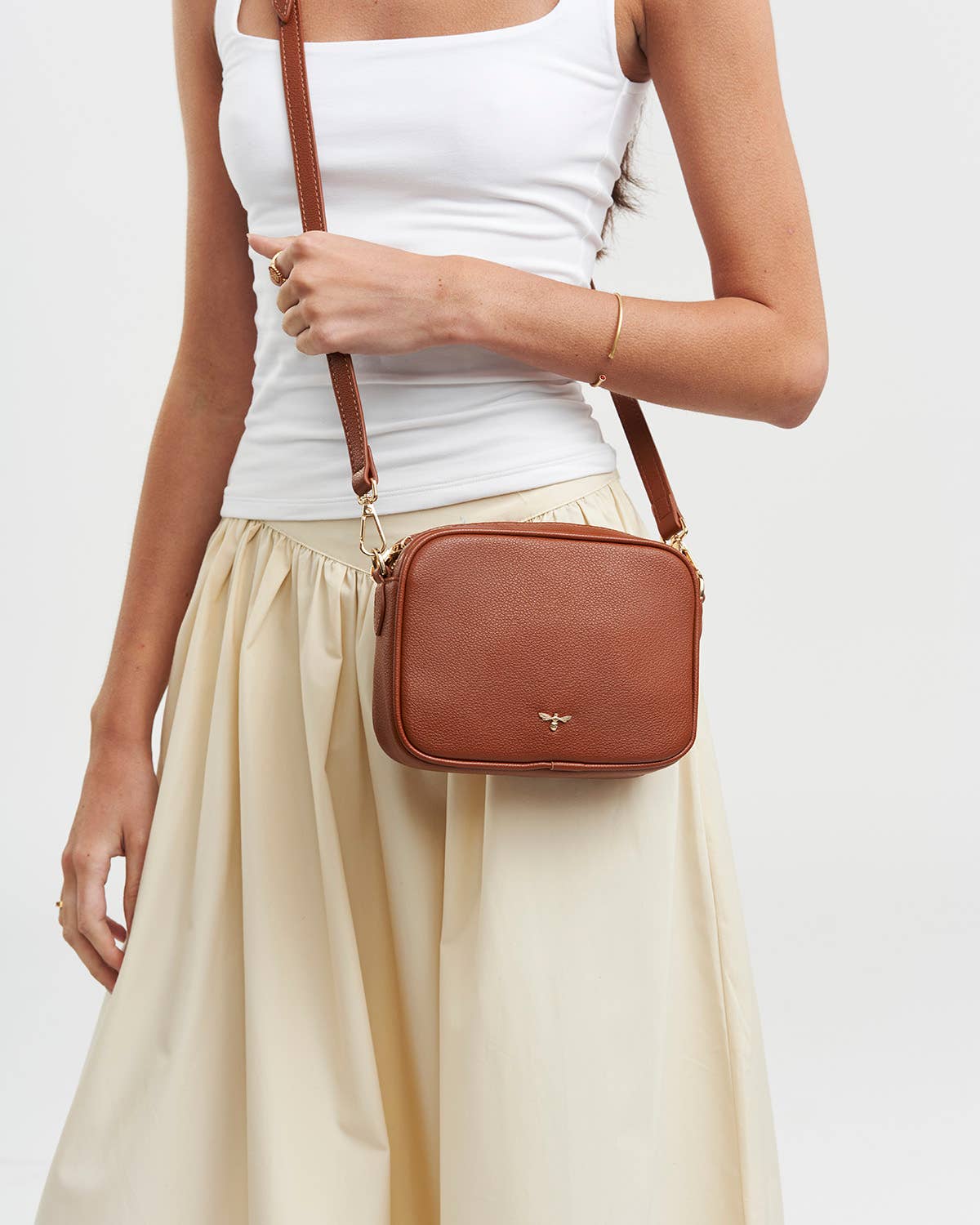 Alice Camera Bag in Tan