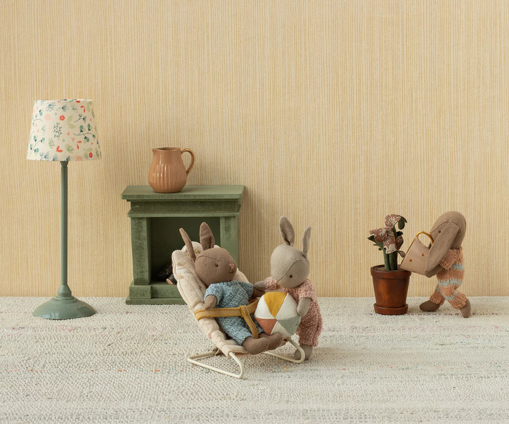 Rabbit Set, Micro-Rose